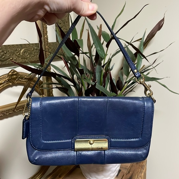 Coach Handbags - Vtg Coach Handbag